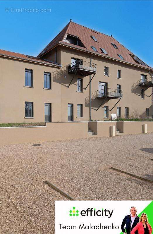 Appartement à SEREZIN-DU-RHONE