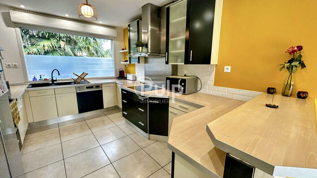 Maison à COURRIERES