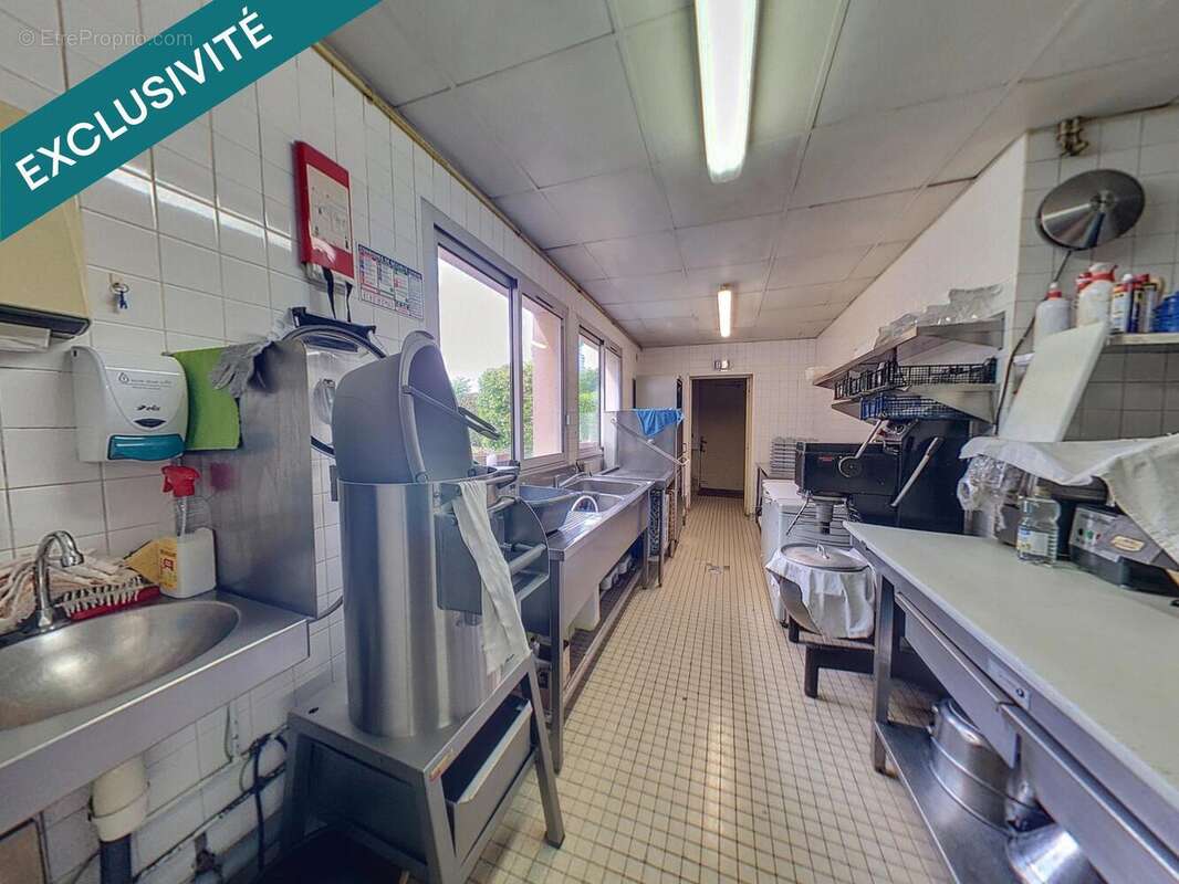 Photo 5 - Commerce à MONTEREAU-FAULT-YONNE