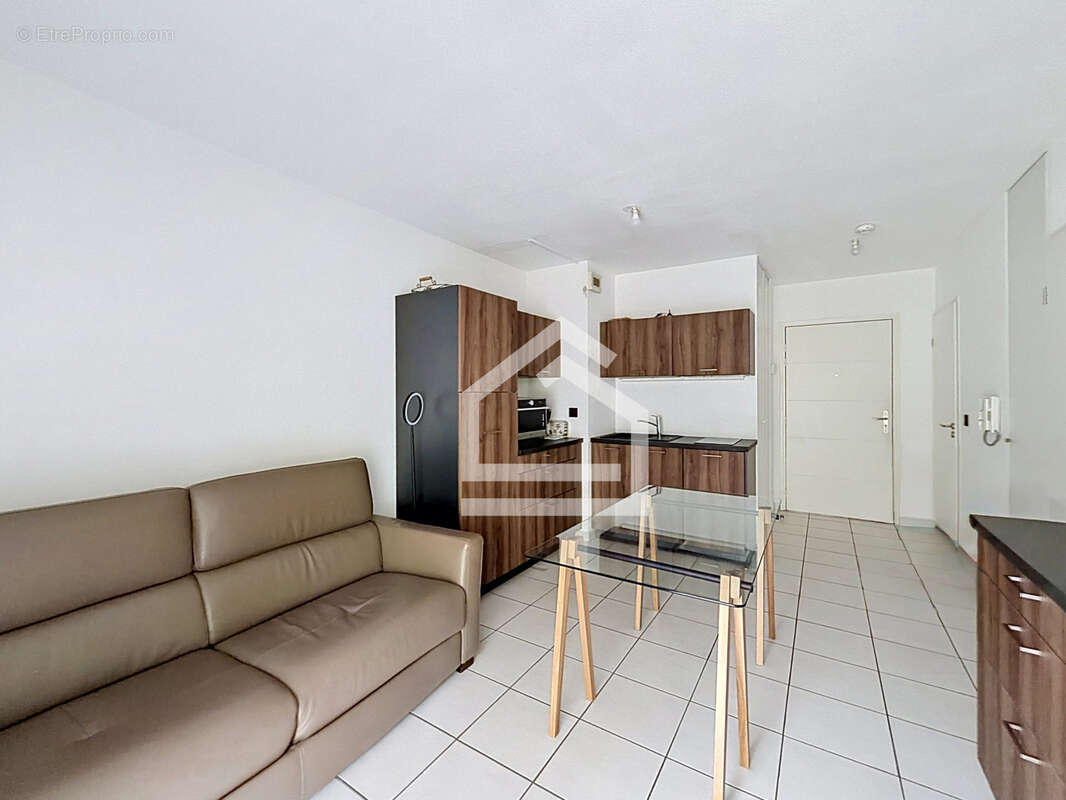 Appartement à LE HAILLAN