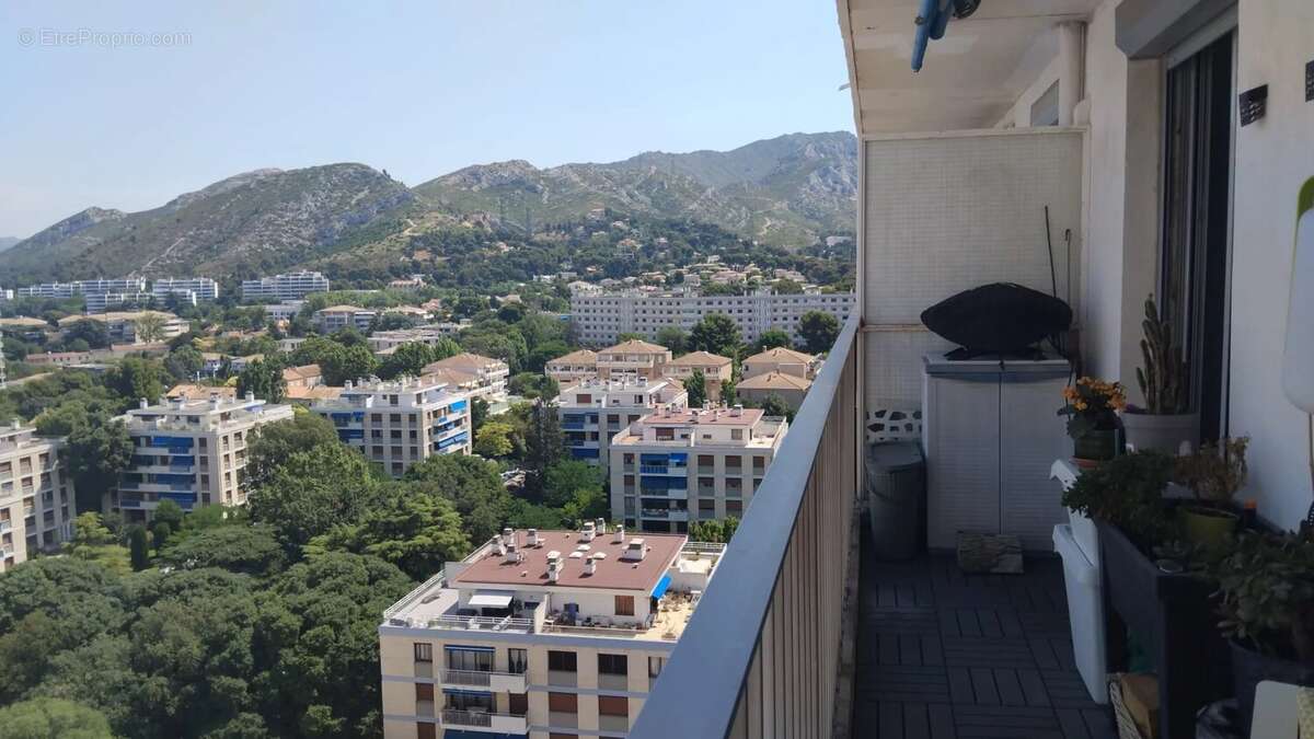 Appartement à MARSEILLE-9E