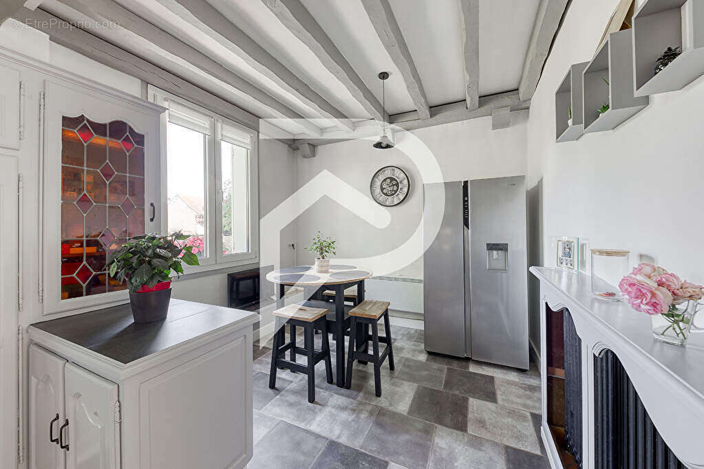 Maison à LIVERDY-EN-BRIE