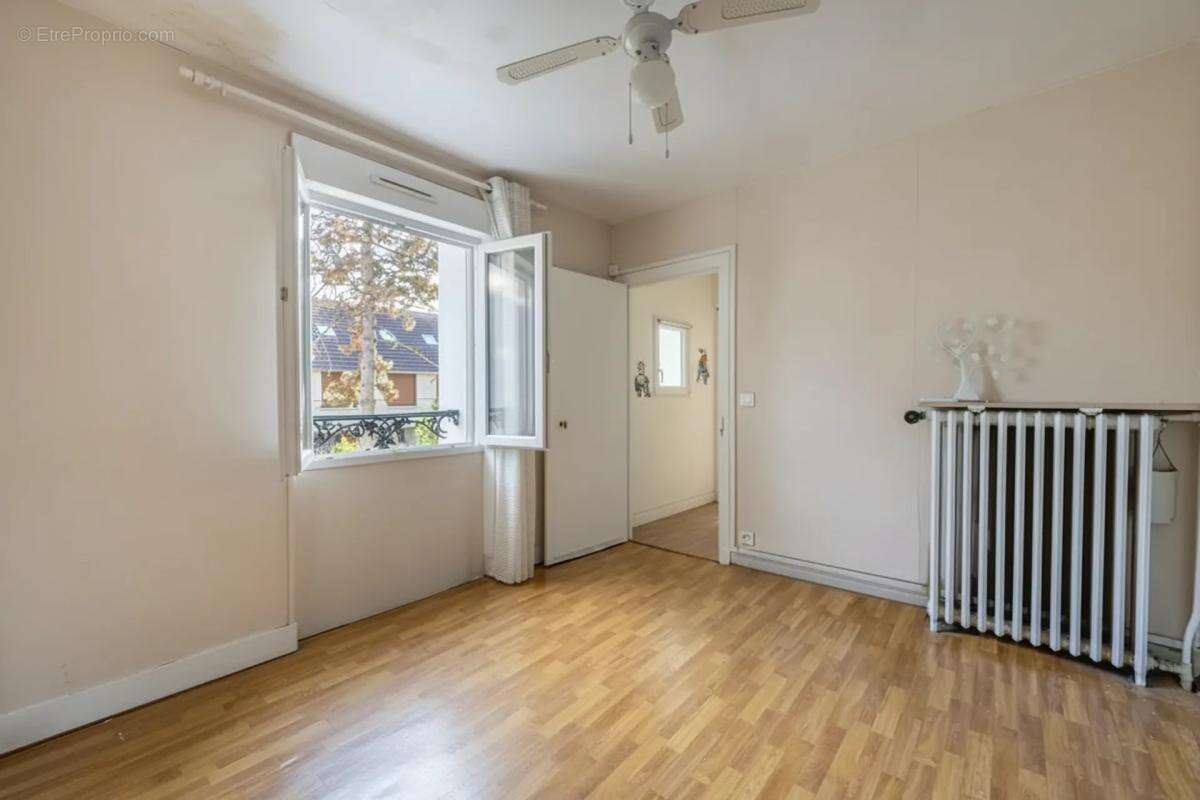 Maison à SAINT-LEU-LA-FORET