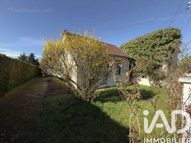 Photo 2 - Maison à SALBRIS