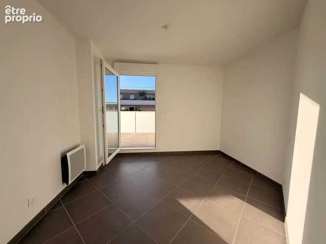 NIMES MONT DUPLAN Magnifique appartement 3 pièces de 70 m2 avec terrasse de 42 m2 et double parking - photo 12