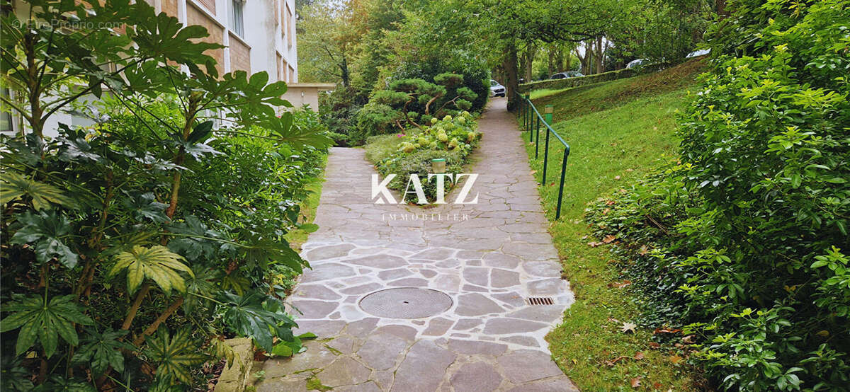 Appartement à VAUCRESSON