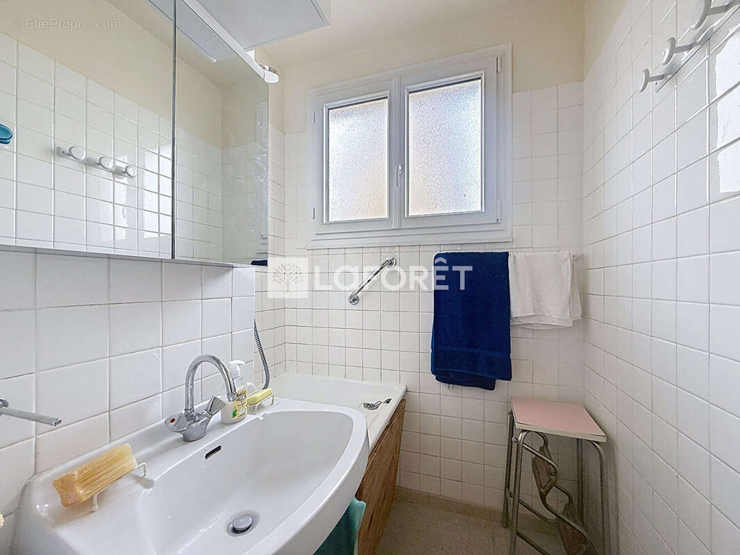 Appartement à LE PLESSIS-ROBINSON