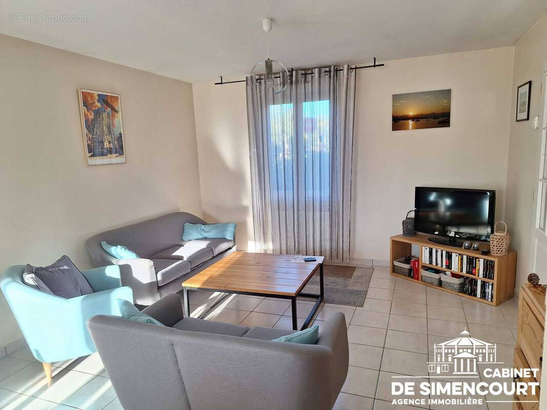 Maison à RAINNEVILLE