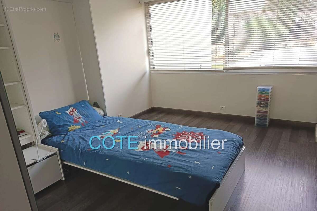Appartement à VALLAURIS