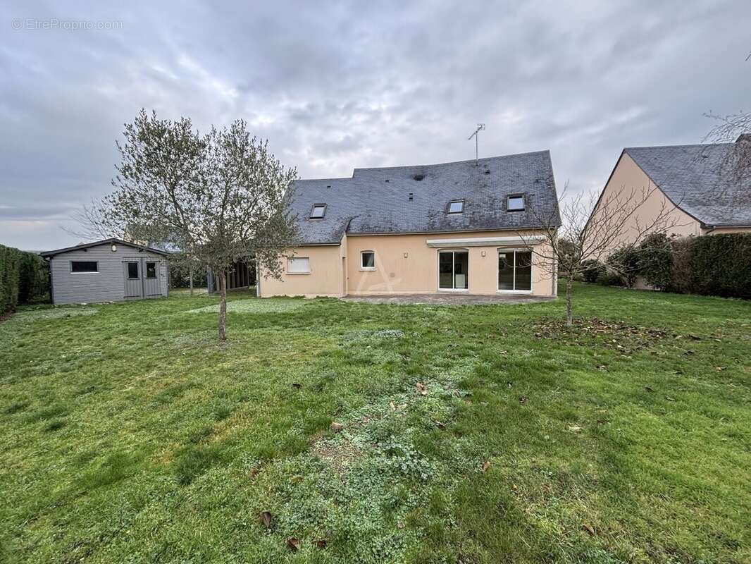 Maison à LOIGNE-SUR-MAYENNE