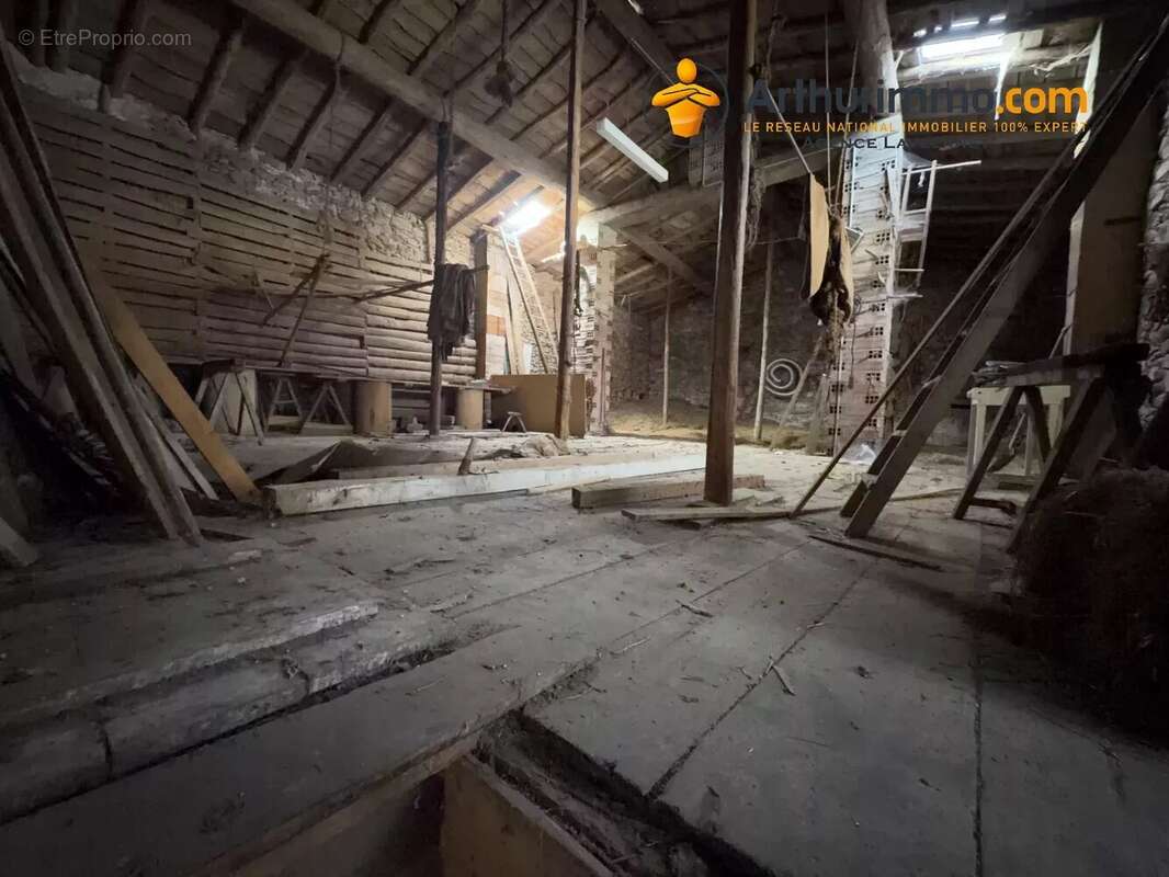 Maison à VILLENEUVE-D'OLMES