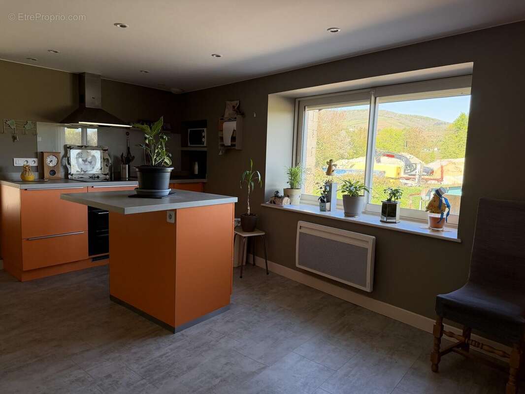 Appartement à QUINCIE-EN-BEAUJOLAIS