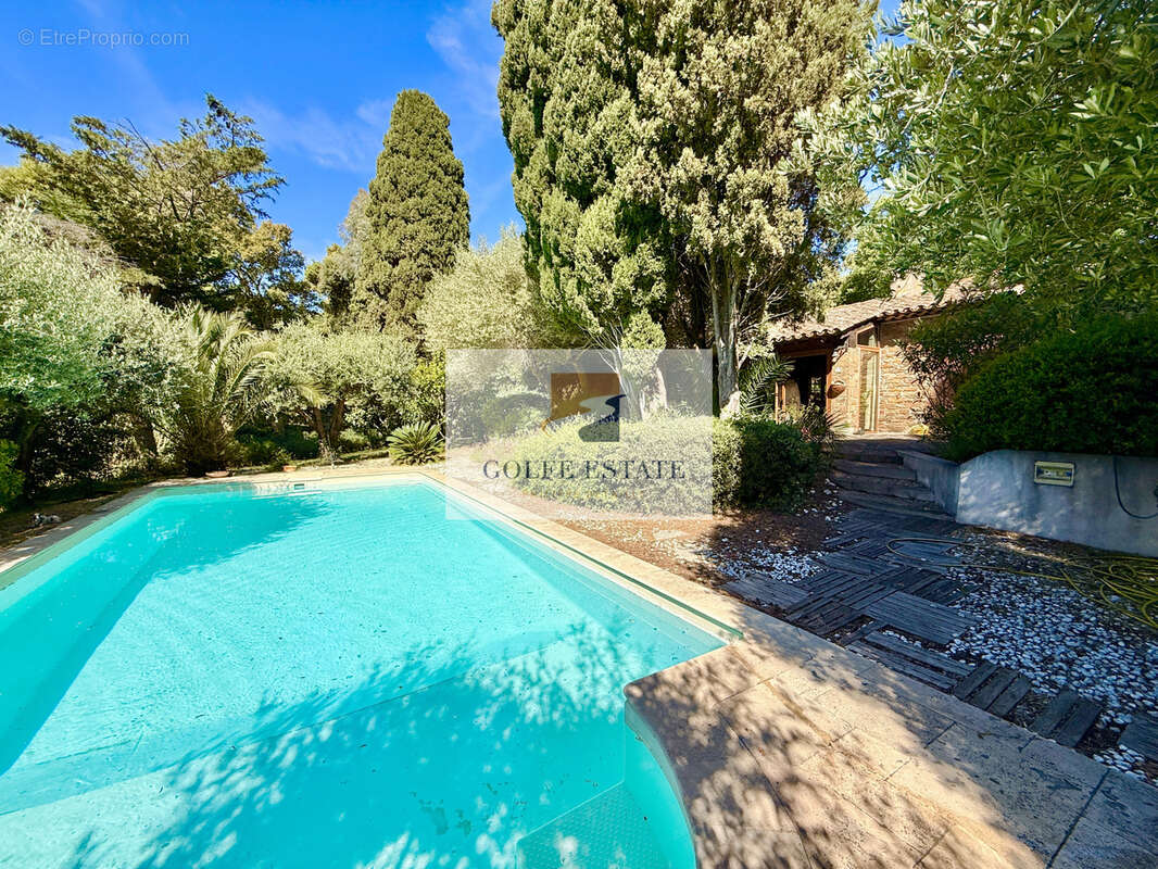 Maison à LA CROIX-VALMER