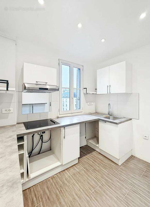Appartement à CHARENTON-LE-PONT