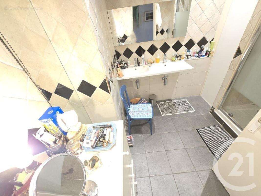 Appartement 72 m² à Fontenay-Sous-Bois  - photo 4