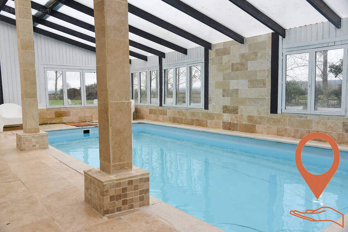 PISCINE COUVERTE VUE JARDIN - Autre à LISIEUX