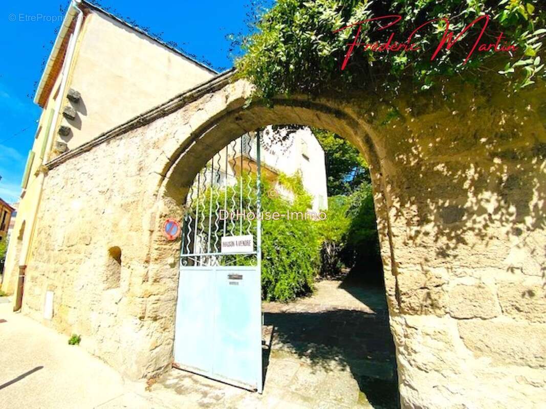 Maison à UZES