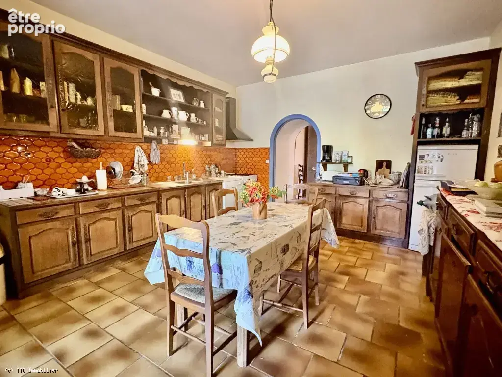 Très Beau Logis avec 6 chambres et Grand Terrain près de Ruffec - photo 7