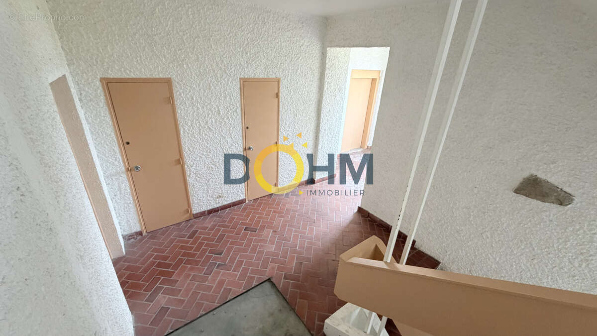 Ensemble immobilier d'exception à Brioude   Plus de 1 700 m2 bâtis sur 7 700 m2 de terrain - photo 12