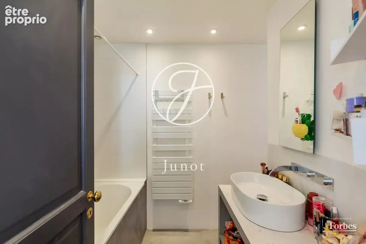 Paris 18e - JULES JOFFRIN / RUE DU POTEAU - Duplex - 4 pièces - 96,82m² Carrez - 130,57m² -  Atelier d'artiste - Terrasse - photo 19