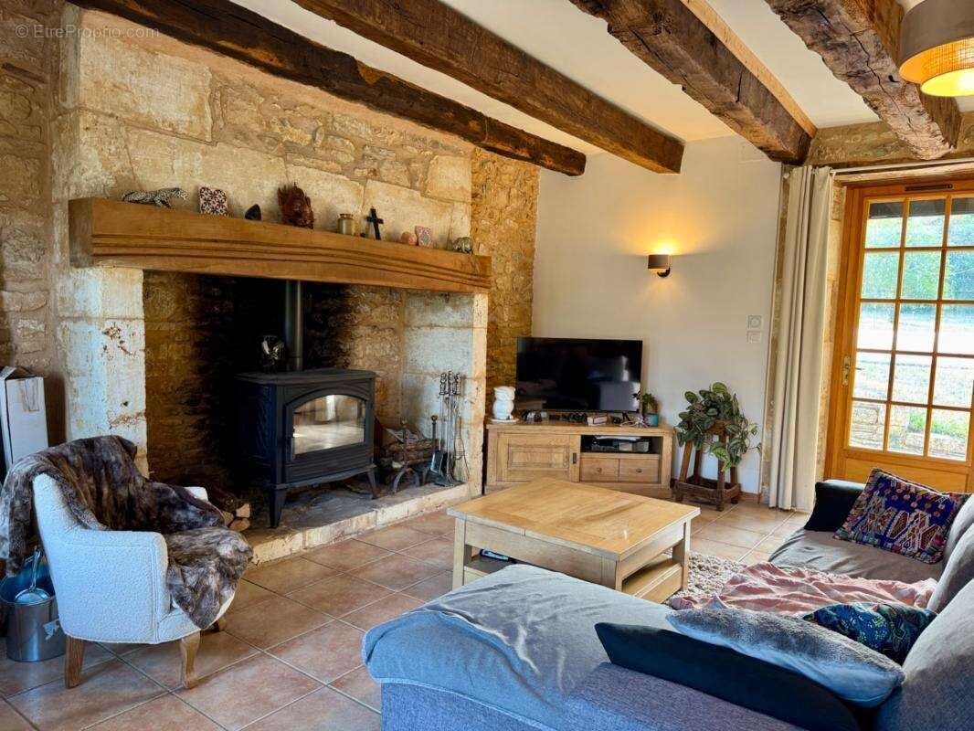 Maison Longère de caractère 4 pièces - 2 ha - Piscine - Dépendance 125m² - photo 13