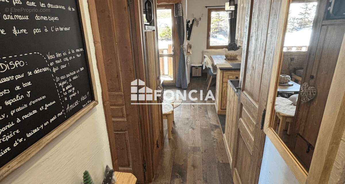 Appartement à LES ALLUES