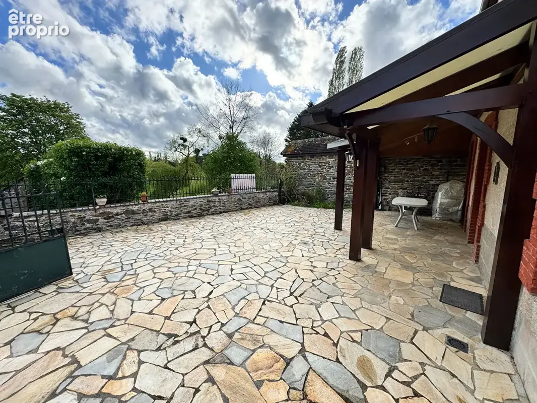 A vendre - Maison en pierre avec jardin bordé par la Vire - Saint-Lô - photo 7