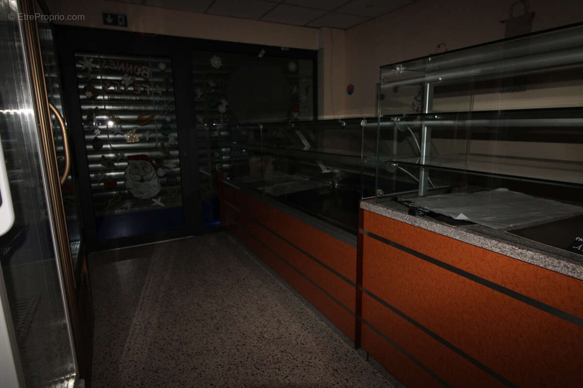 Commerce à SAINT-AMBROIX