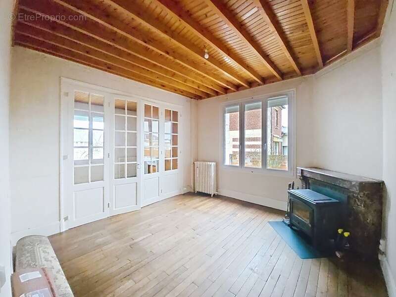 Maison à ANIZY-LE-CHATEAU