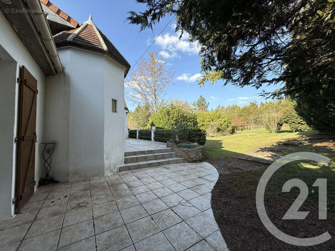 Maison à VILLENEUVE-SUR-ALLIER