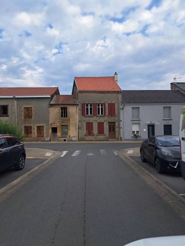 Maison à GESPUNSART