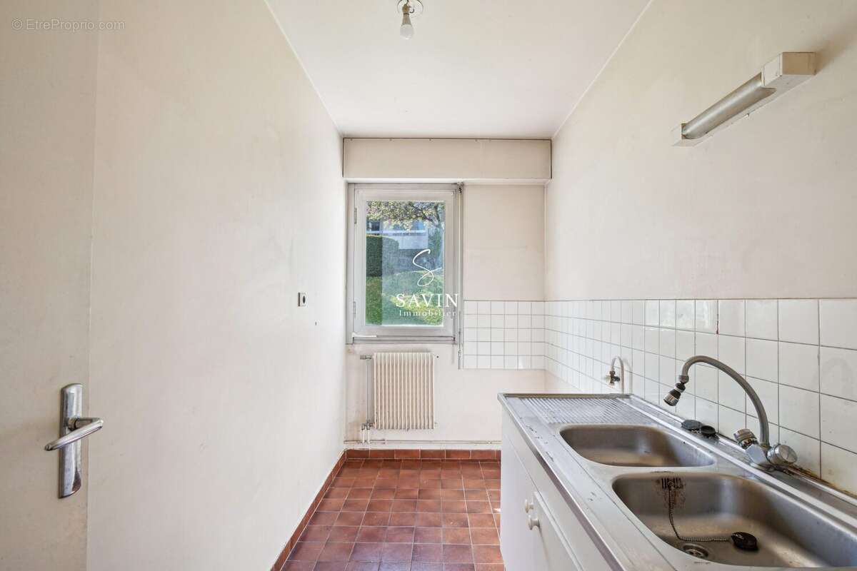 Appartement à SURESNES