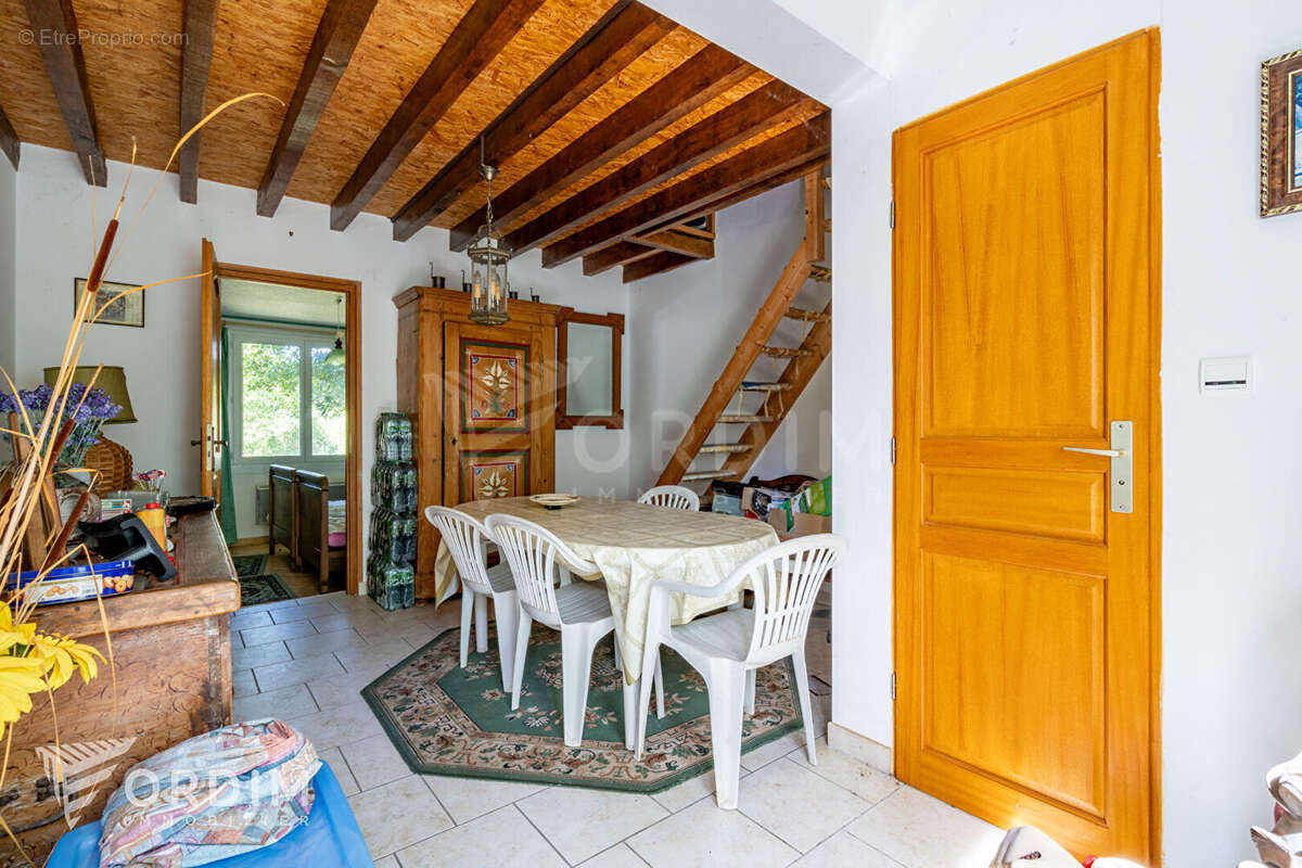 Rare à Saint-Sauveur-en-Puisaye : propriété de charme avec maison d'amis, dépendances et jardin clos. - photo 14