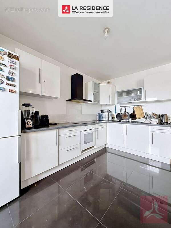 Appartement 69 m² à Saint-Denis  - photo 9