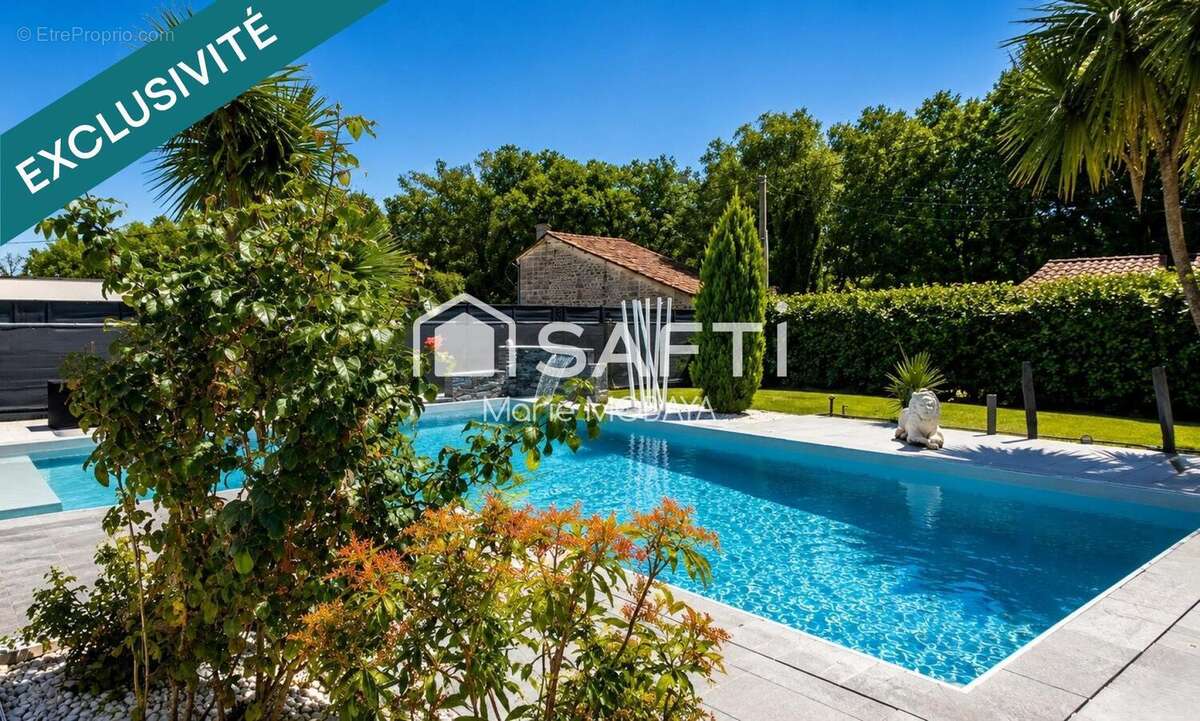 Maison 182 m² à Saint-Andre-De-Cubzac  - photo 3
