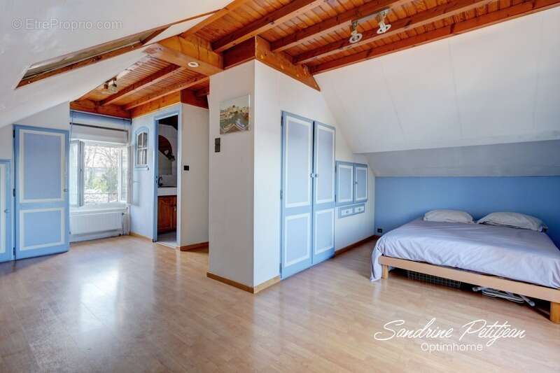 Maison à VAULX-EN-VELIN