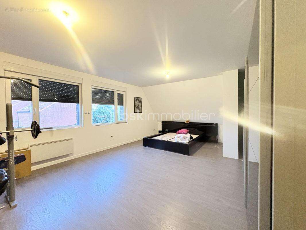 Maison à PECQUENCOURT