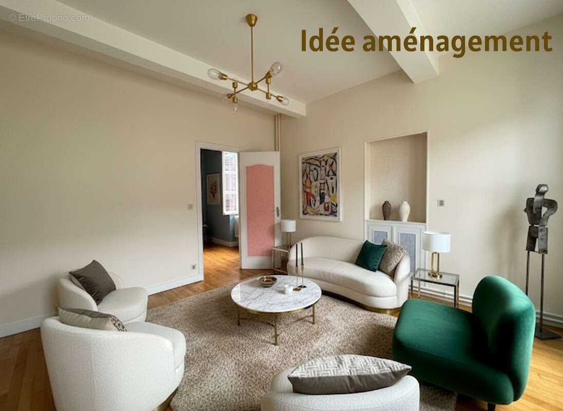 Appartement à CHARLIEU
