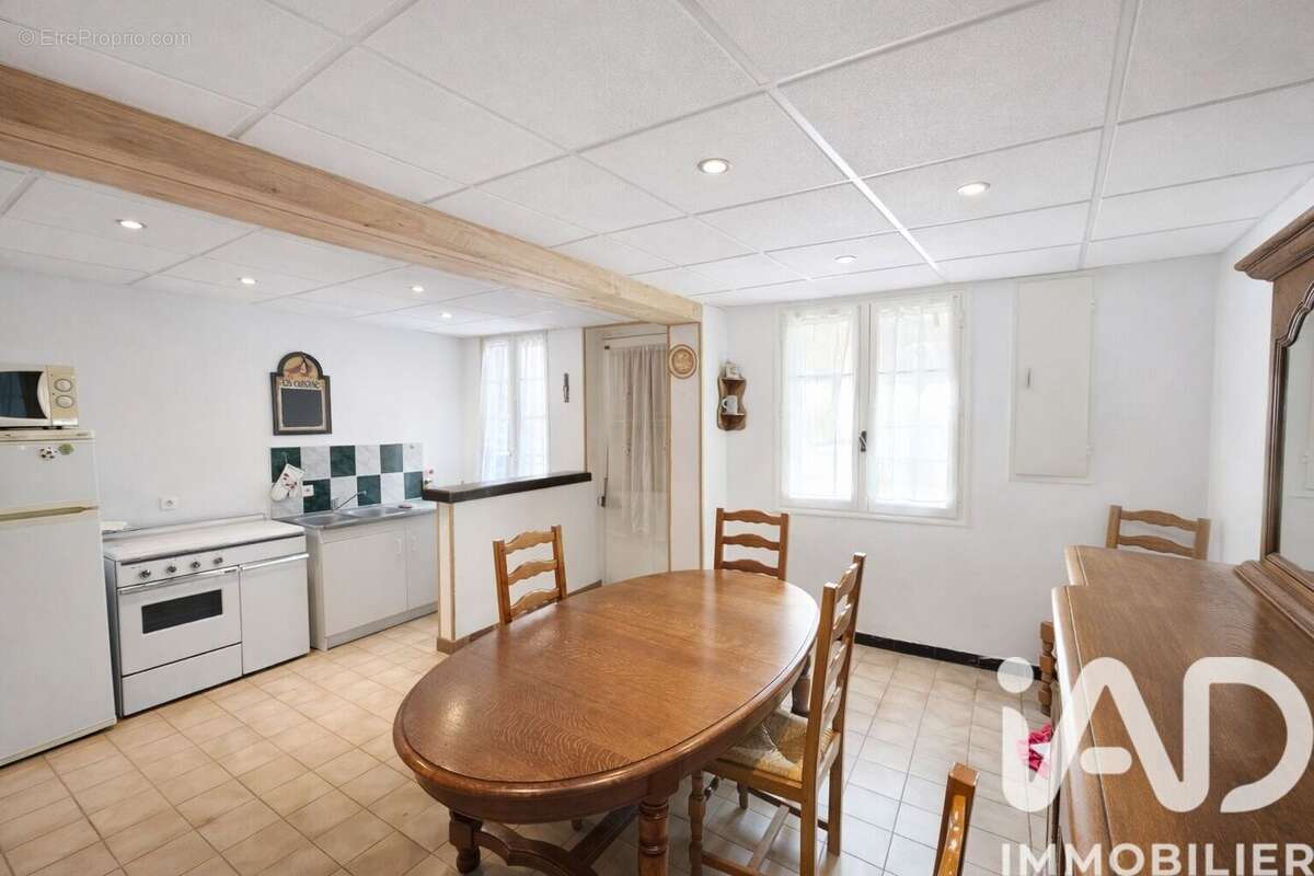 Photo 2 - Maison à SAINT-LAURENT-DE-LA-SALANQUE