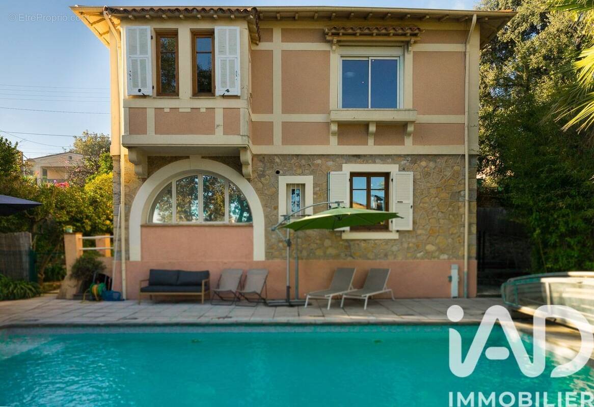 Photo 1 - Maison à ANTIBES