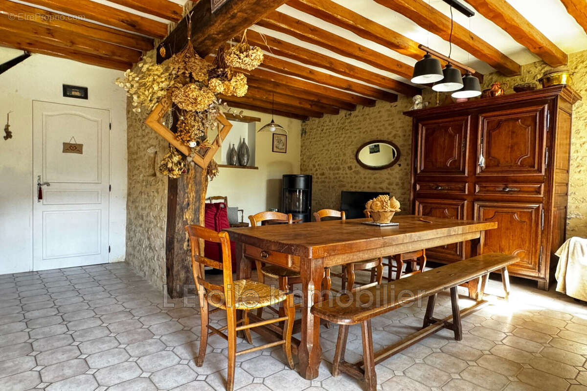 Maison 78 m² à Saint-Aubin-De-Courteraie  - photo 6