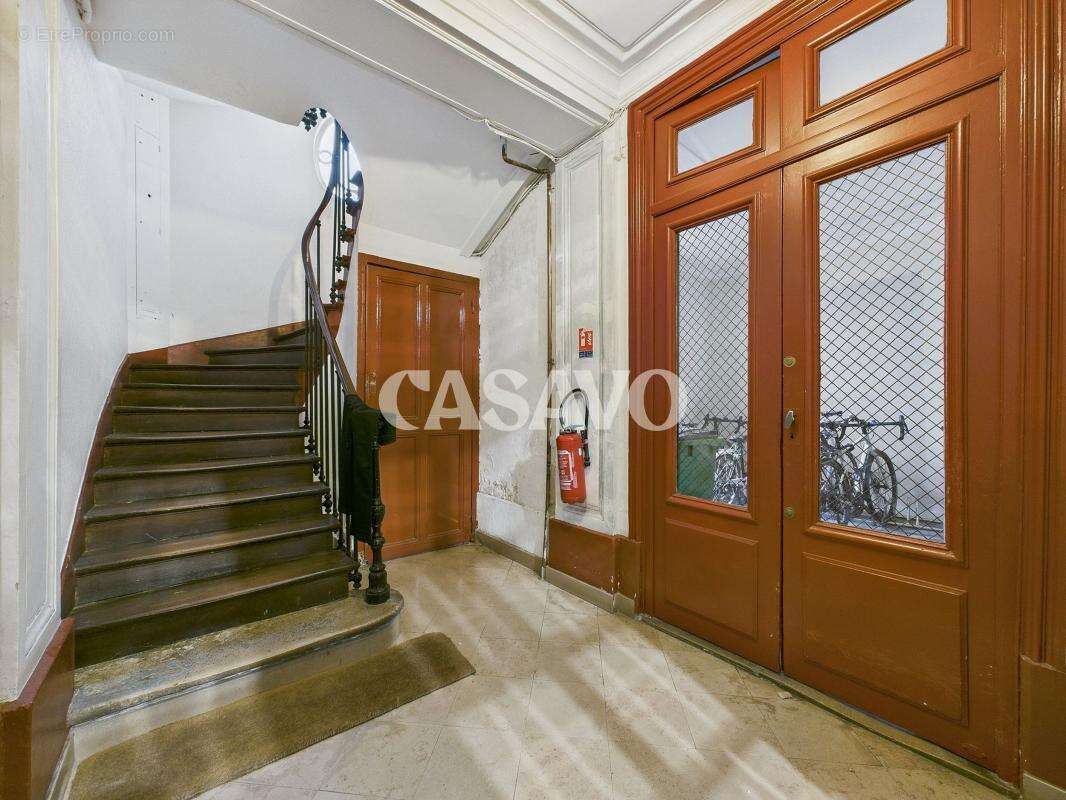Appartement à PARIS-10E
