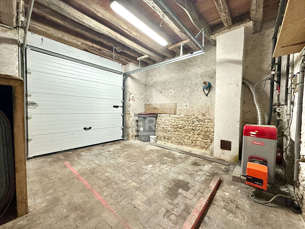 Maison à LORREZ-LE-BOCAGE-PREAUX