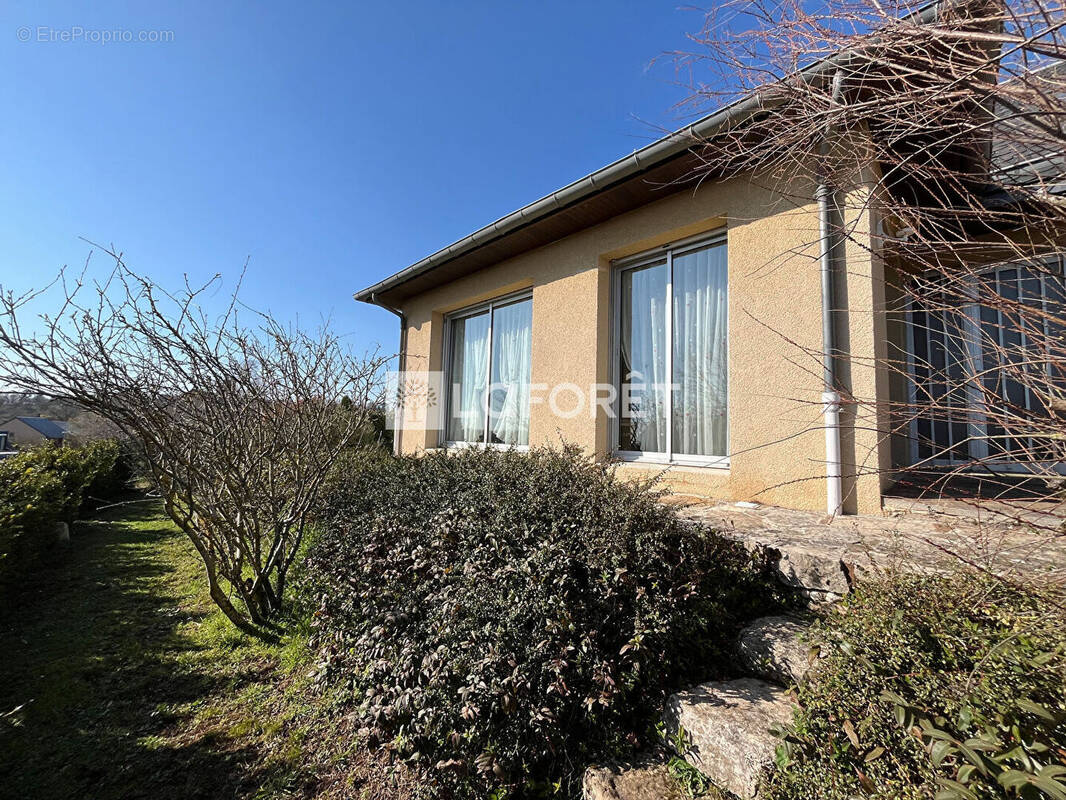 Maison à SAINTE-RADEGONDE