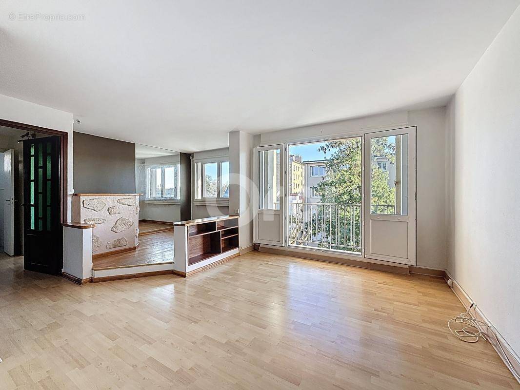 Appartement à LE PERREUX-SUR-MARNE