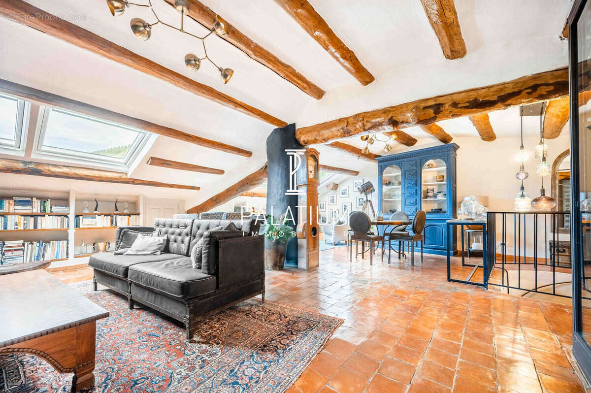 Maison à MOUSTIERS-SAINTE-MARIE