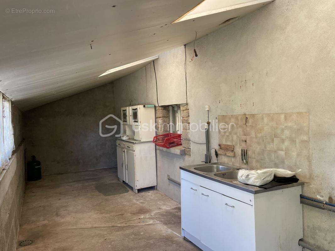 Maison à SAINT-SERVANT