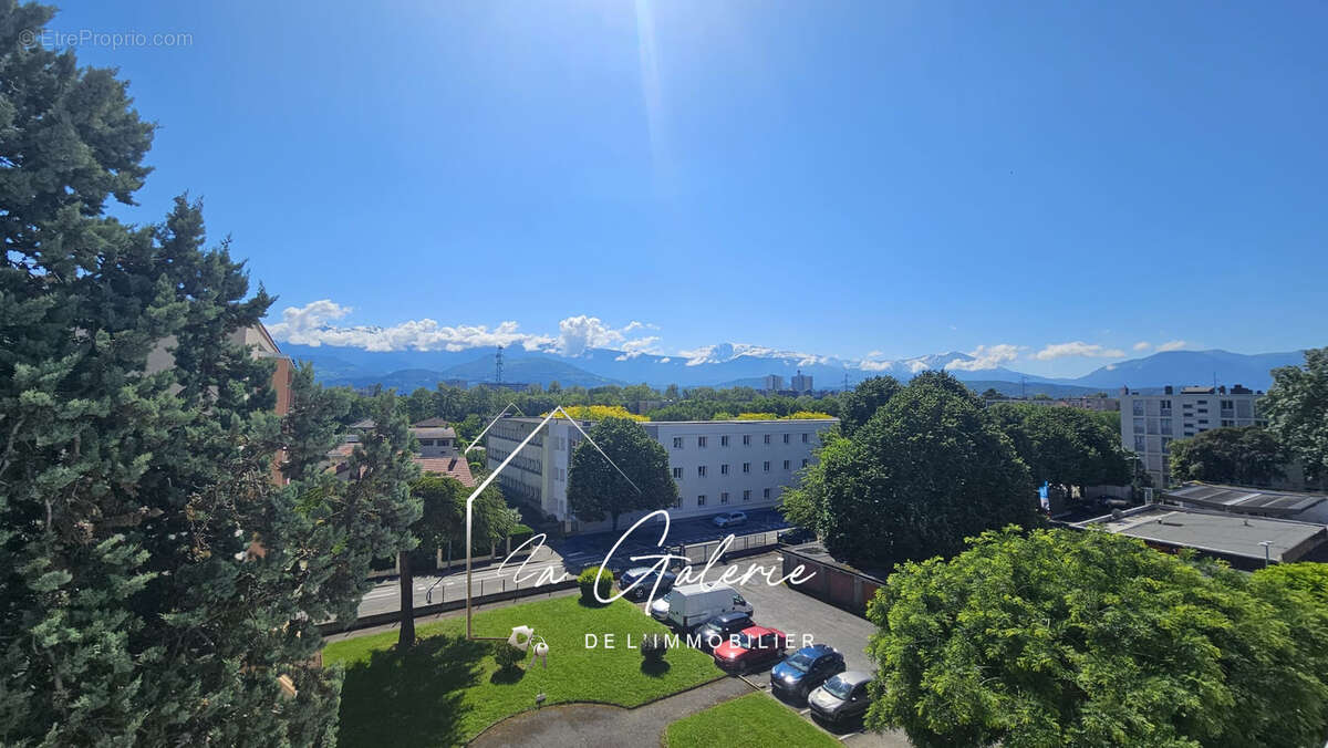 Appartement à SEYSSINET-PARISET