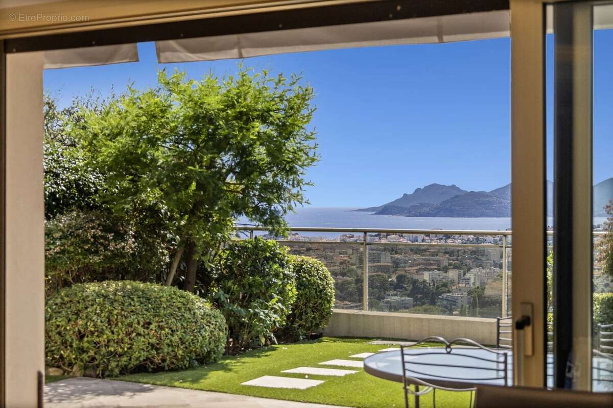 Unique - 2 appartements - 214.47m2 - vue mer panoramique - photo 3