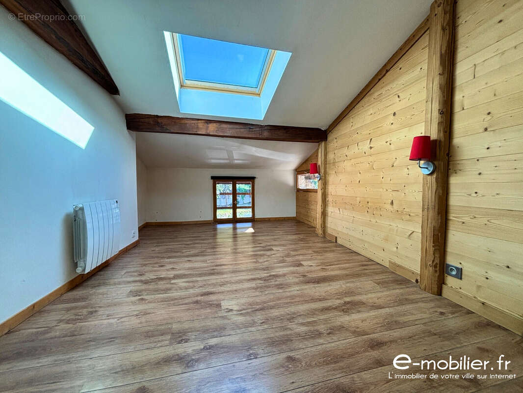 Appartement à MOUTIERS